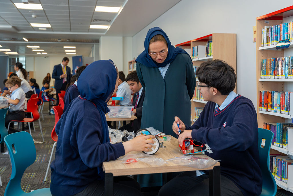 Sheikha Hanadi Nasser Bin Khaled Al Thani and students